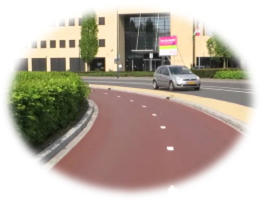 Picture beside F29 Fast cycle route (&lsquo;s-Hertogenbosch) - Description: Empty bike land on a road 