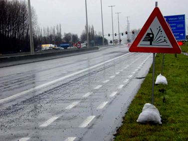 Figure 4. Photo of splash warning sign in a work zone.